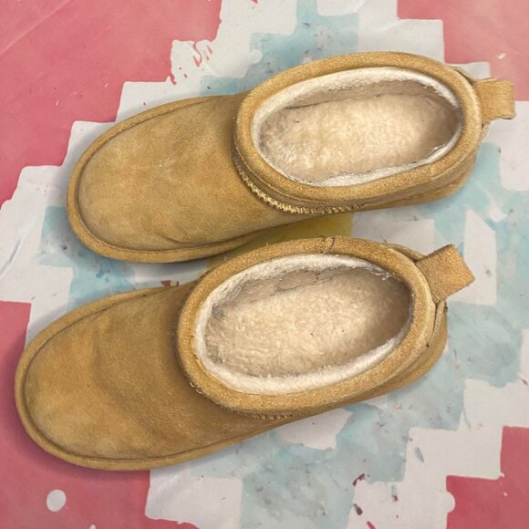 BearPaw Retro Super Shorty Platform Boot - Picture 4 of 5